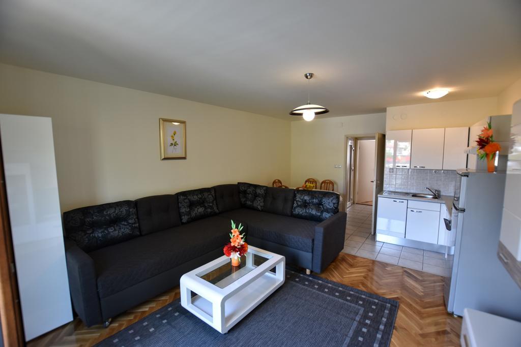 Apartments Dobranic Crikvenica Exterior photo